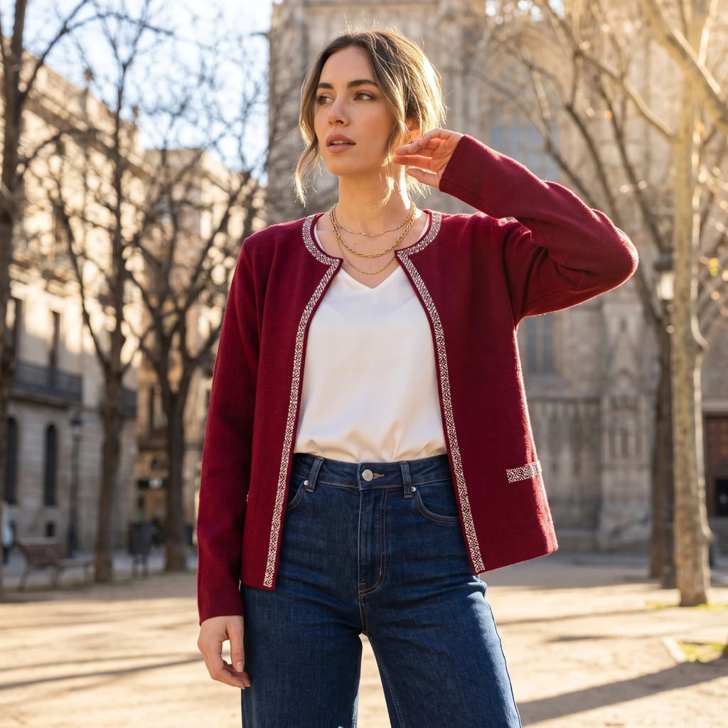 Chaqueta Corta Granate Con Brillos