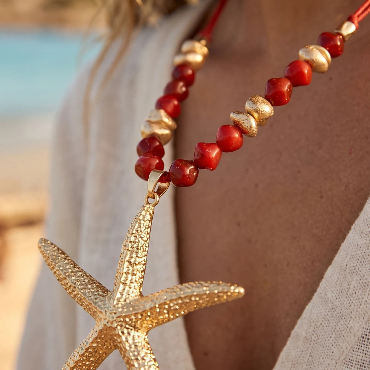 Collar Largo Rojo Con Estrella