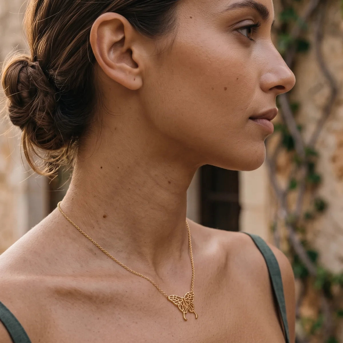 Collar Dorado Mariposa