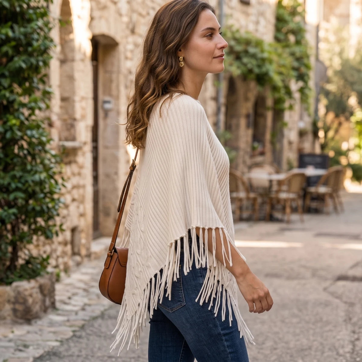 Poncho Blanco con Flecos
