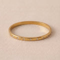 Pulsera Rígida Dorada Lisa Circonitas