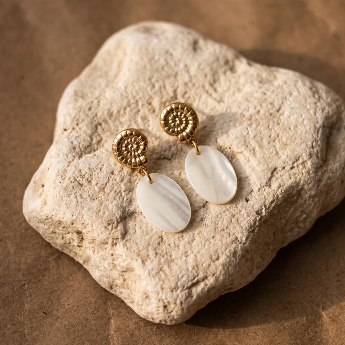 Pendientes Concha con detalle Anacarado